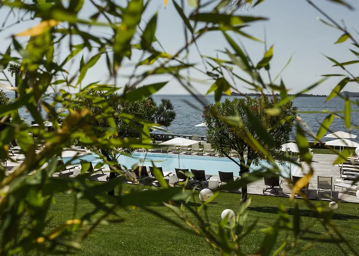 Hotel Bella Riva Gardone Riviera