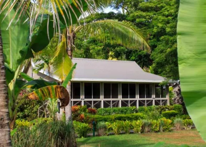 First Landing Beach Resort & Villas Lautoka