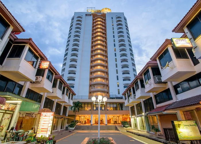 Golden Beach Cha-Am Hotel