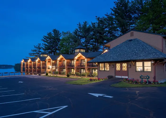 Center Harbor Inn