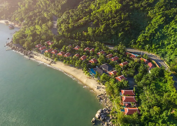 Son Tra Beach Resort & Spa Danang