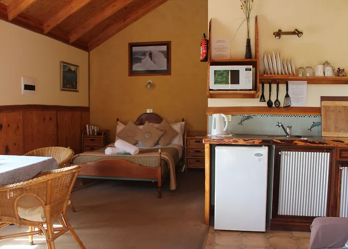 Eastern Reef Cottages