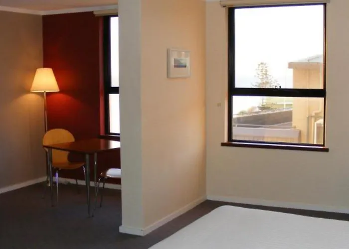 Ocean Beach Hotel Perth