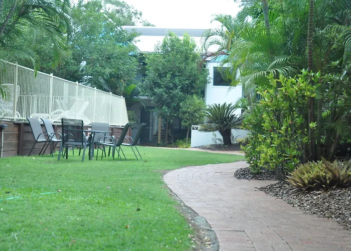 Chez Noosa Holiday Apartments Sunshine Beach