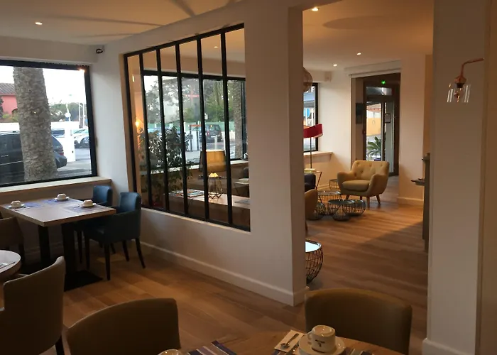 Le Galion Hotel Et Restaurant Canet Plage - Logis