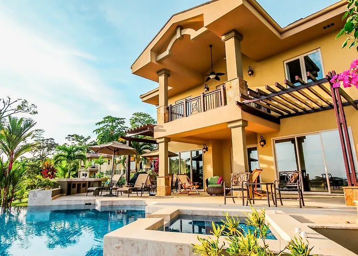 Red Frog Beach Island Resort