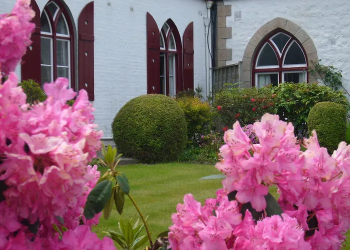 Undercliff Guest House Trinity