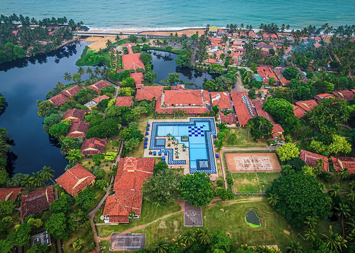 Club Palm Bay Hotel Marawila