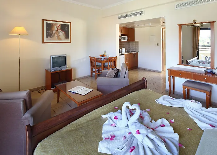 Panareti Coral Bay Villas