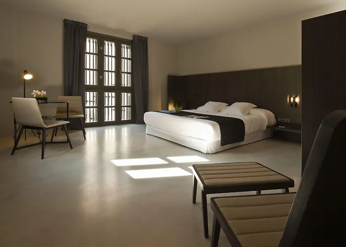 Caro Hotel