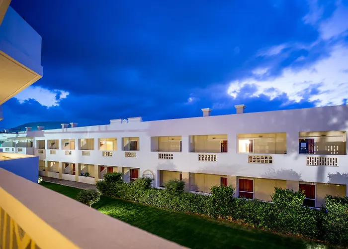 Senseana Sea Side Resort & Aquadventure Análipsi