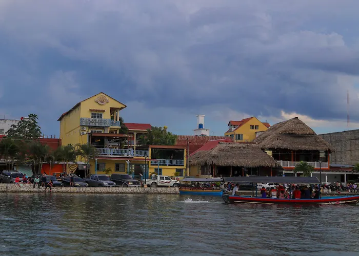Hotel Casona de La Isla Flores