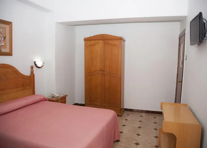 Hostal Paris La Línea de la Concepción