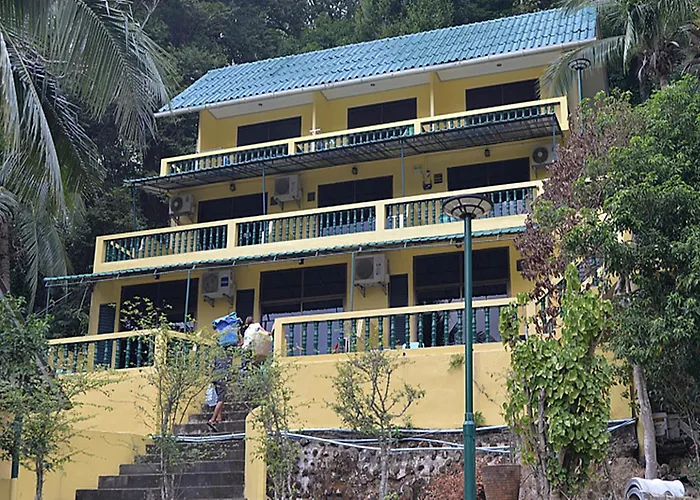 Island Lodge