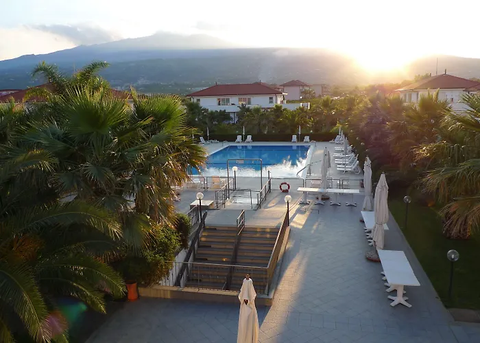 King'S House Hotel Resort Mascali