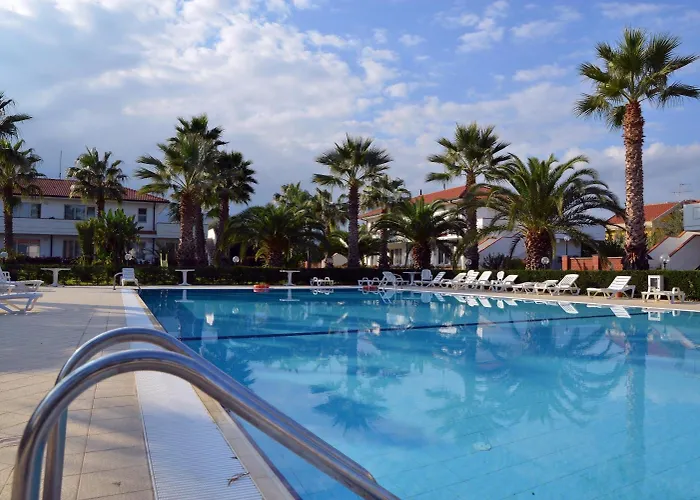 King'S House Hotel Resort
