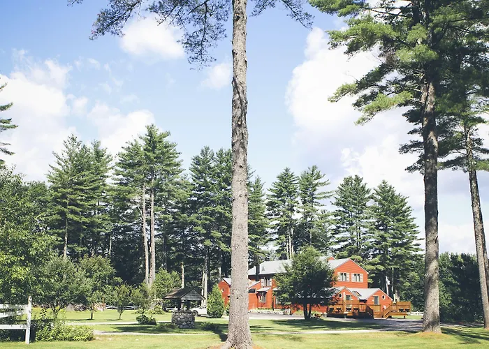 Old Saco Inn