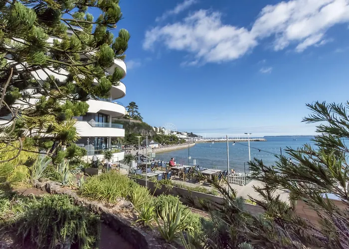 TLH Toorak Hotel - TLH Leisure, Entertainment&Spa Resort Torquay
