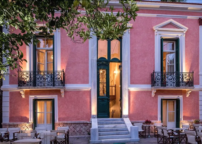 Nafsimedon Hotel
