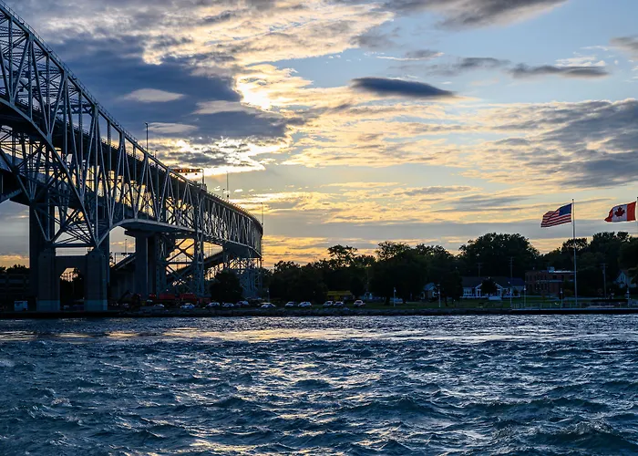 Days Inn By Wyndham Sarnia Harbourfront