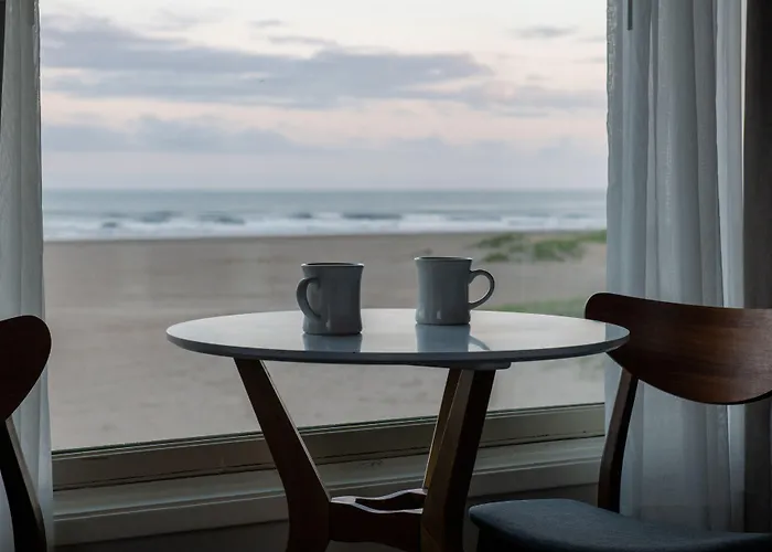 The Ocean Front At Seaside Motel