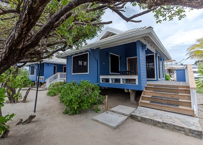 Barefoot Cay Resort
