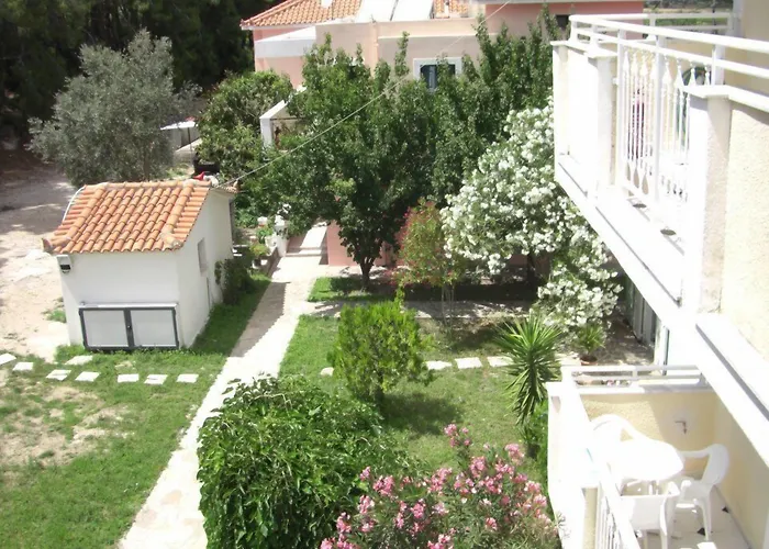 Zeus Hotel