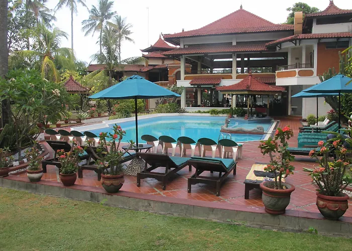 Puri Naga Beachfront Cottages Legian 