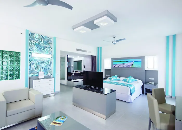Hotel Riu Playa Blanca