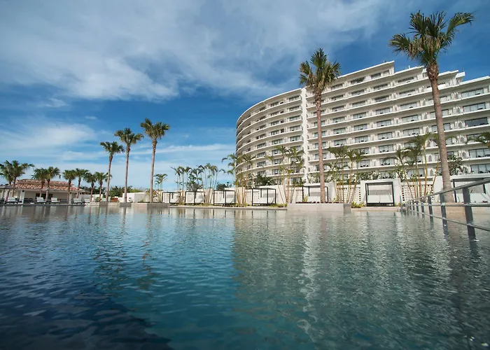Hotel Monterey Okinawa Spa & Resort Onna