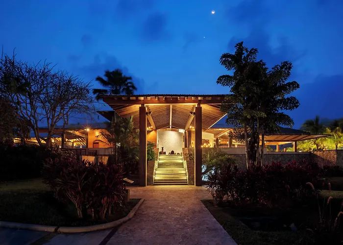 Indura Beach & Golf Resort Curio Collection By Hilton Tela