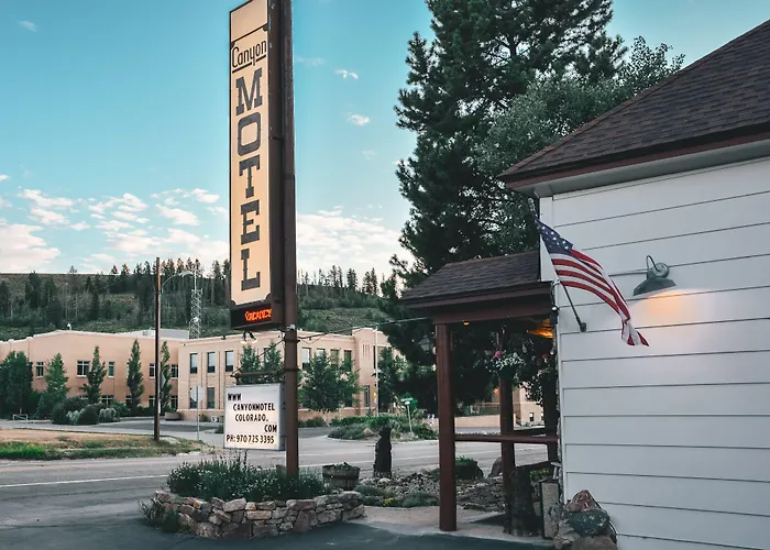 Canyon Motel Near Rocky Mountain National Park