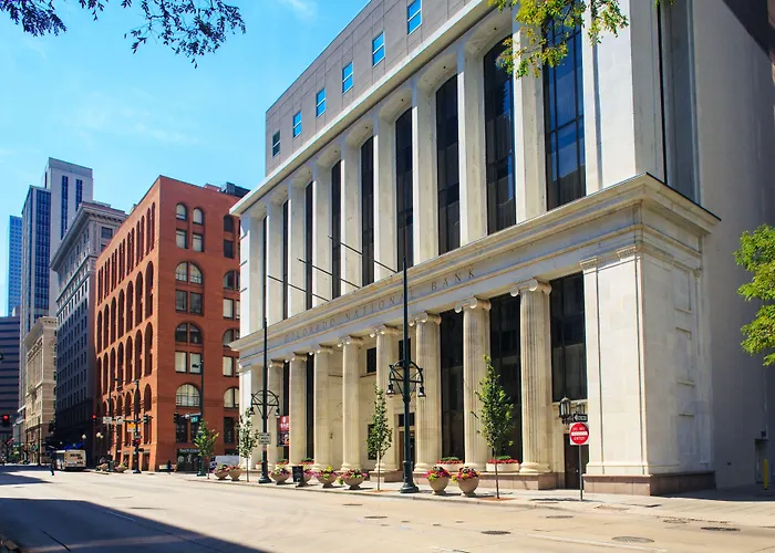 Renaissance Downtown City Center