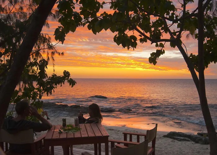 Barefoot Manta Island Resort