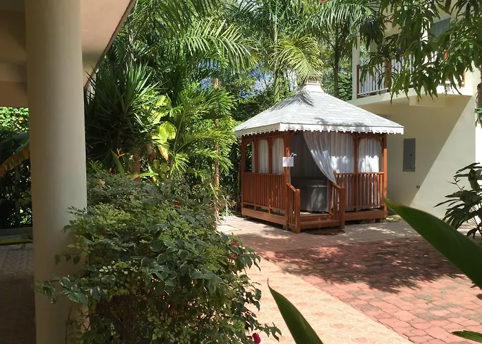 Rayon Hotel Negril