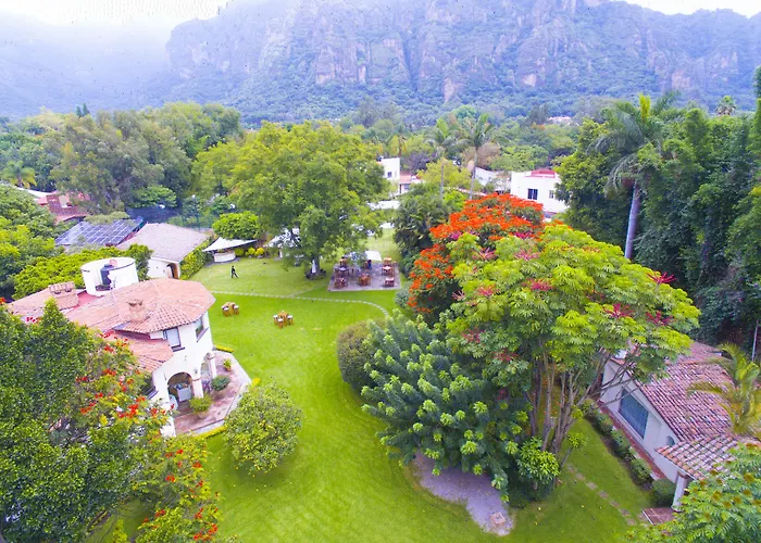 Casa Bugambilia, Un Pequeño Hotel en Tepoztlán