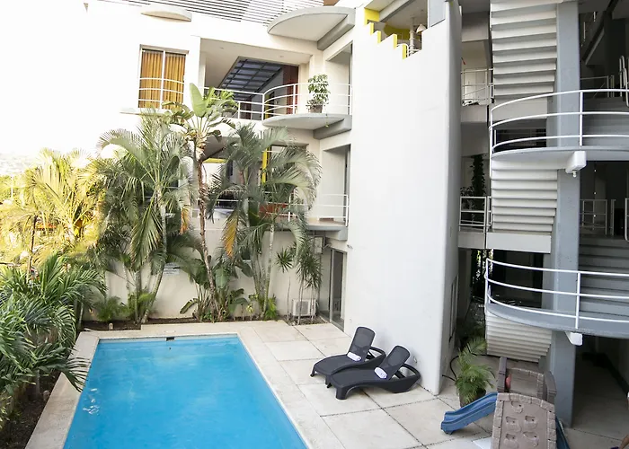 Hotel Rs Suites