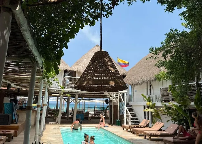 Nena Beach Club & Hotel Pendales