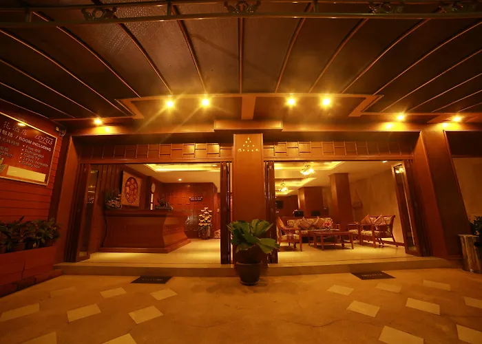 Lotus Hotel Patong