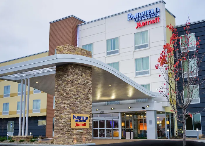 Fairfield Inn And Suites Canton South