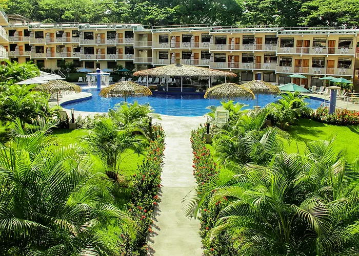 Hotel Arenas En Punta Leona Playa Agujas