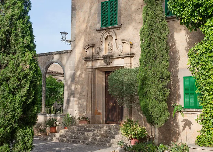 Hotel Santuari De Cura Randa