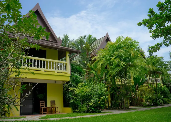Chez Charly Bungalow Nai Yang Beach