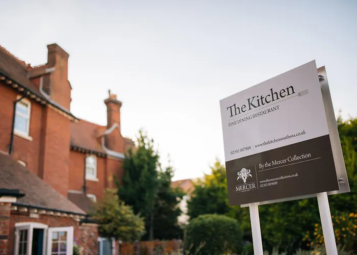 Florence Gardens Boutique And Restaurant
