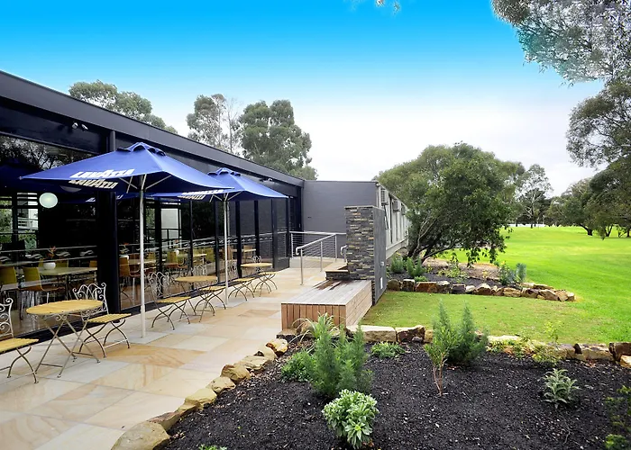 Eden Oak Geelong Hotel