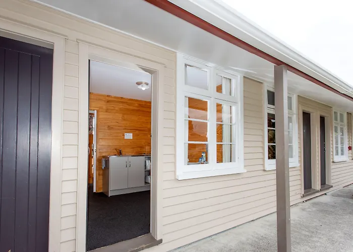 Wellington Top 10 Holiday Park