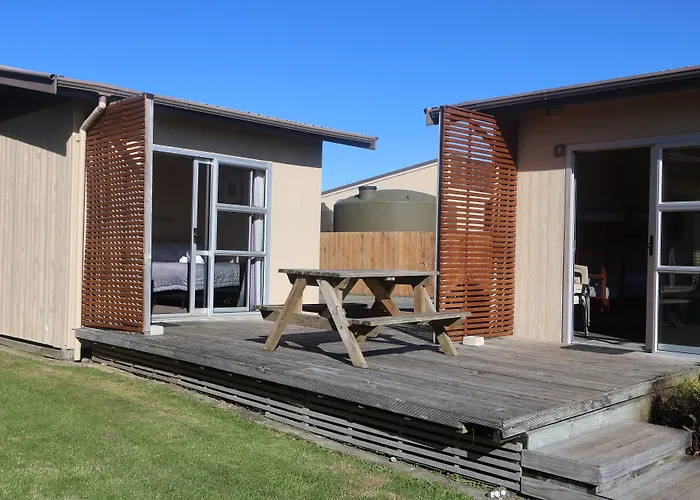 Pohara Beach Top 10 Holiday Park
