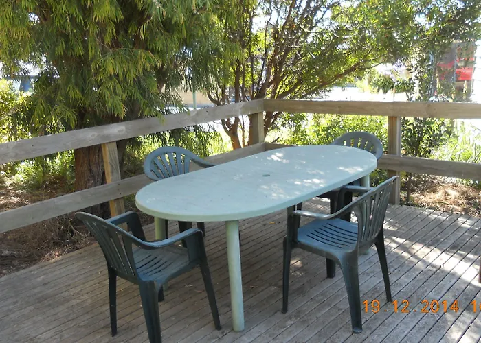 Summers Rest Units Port Campbell