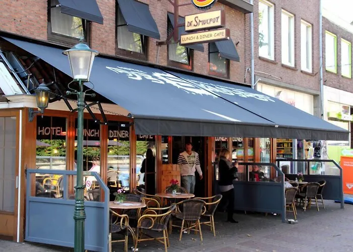 Boutique Hotel De Smulpot Den Burg