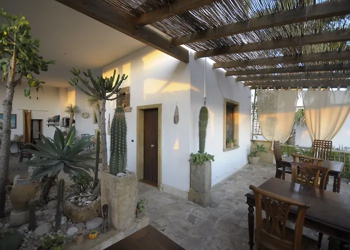 Felline In Bed&Breakfast Dimora Di Charme El Salento